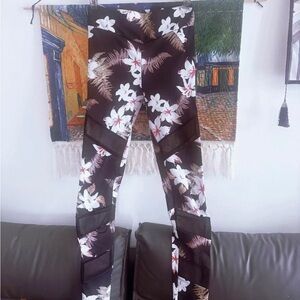 Floral Mesh Panel Active Leggings - Black with White & Brown Flowers